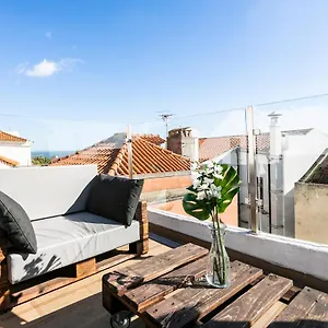 Apartment Cosy Alfama Hideout - With Rooftop Terrace, Lissabon